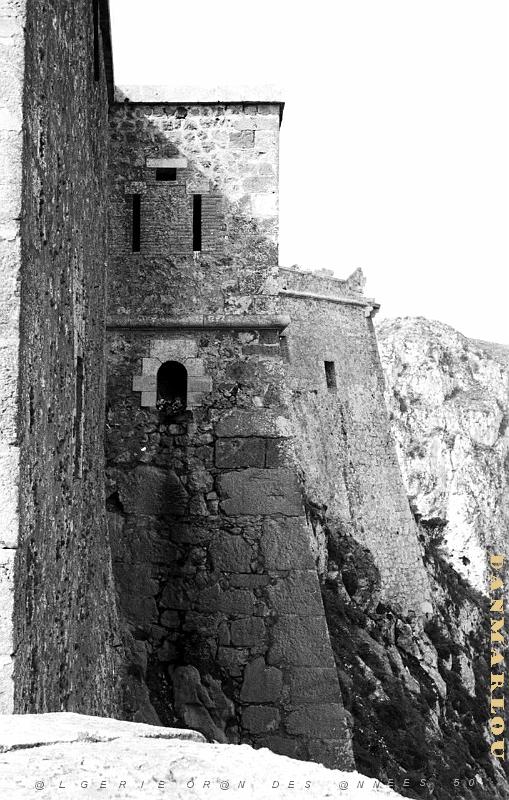 D 043- Fort Santa- Cruz.jpg